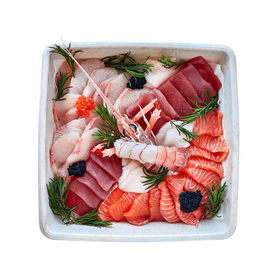 Sashimi platter for 4 people with salmon, tuna, kingfish, scampi, scallops, salmon caviar and black lumpfish